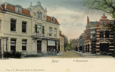 15521 Gezicht in de 1e Dorpsstraat met bebouwing te Zeist uit het noordwesten; met links de voorgevels van de huizen 1e ...